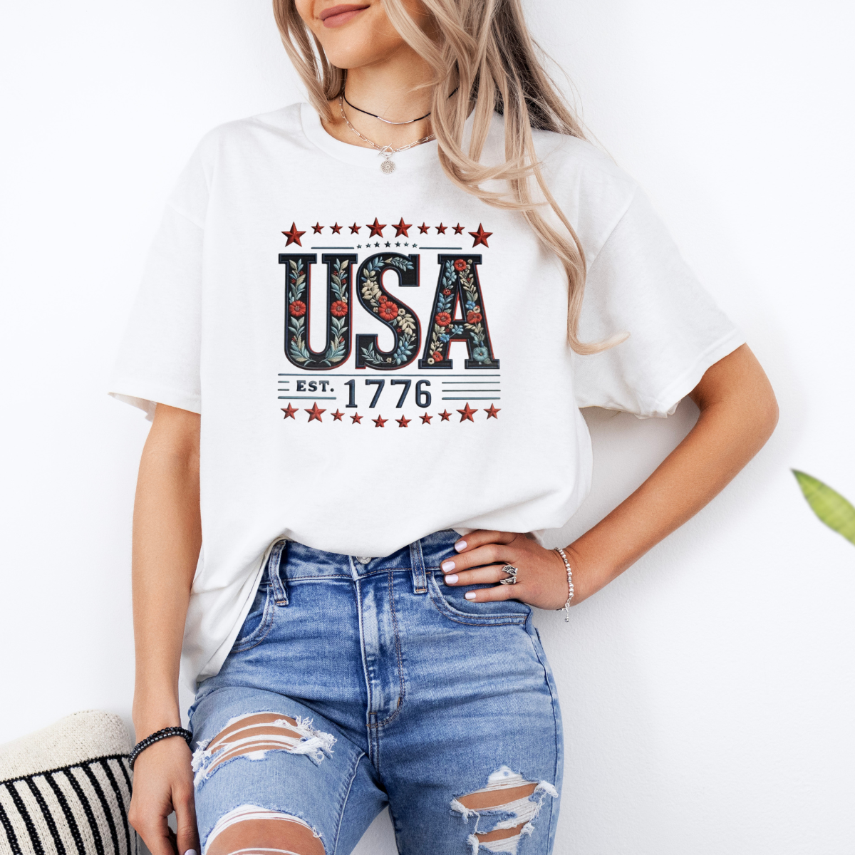 USA 1776 floral letters